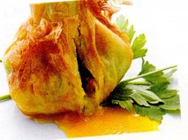 Huevo frito con chorizo en brick