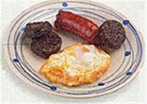 Huevos fritos con chorizo y morcilla