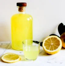 Licor de limón casero