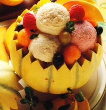 Macedonia de frutas con helado