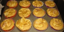 Magdalenas de manzana con crema pastelera