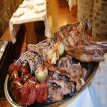 Parrillada de carnes al alioli