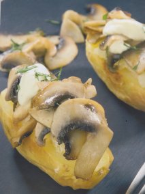 Patatas gratinadas con champiñones