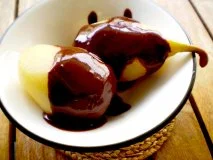 Receta de Peras con chocolate negro