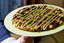 Pizza japonesa (Okonomiyaki)