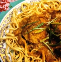 Pollo al curry dulce malayo