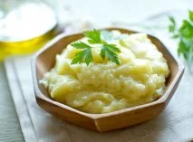 Receta de Puré de patatas al ajo y limón