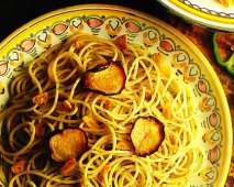 Espaguetis con berenjenas