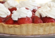 Tarta de fresones con gelatina de fresas