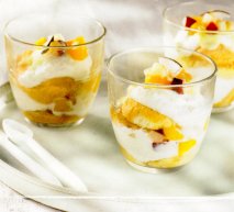 Tiramisú de melocotón y licor de naranja