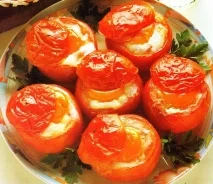 Receta de Tomates rellenos de huevo