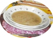 Sopa casera de castañas en olla rápida
