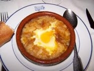 Sopa de ajo castellana