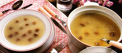 Sopa de albondiguillas