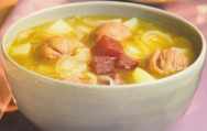 Sopa de castañas, cebolla y patatas