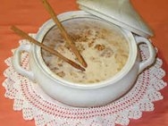 Sopa de leche de almendras