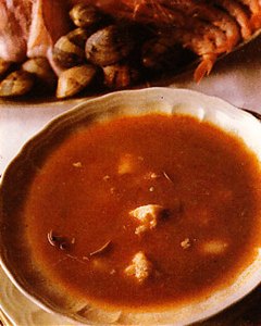 Sopa de pescado y marisco