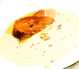 Sopa de pollo al curry