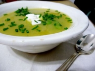 Sopa de puerro y cebolla