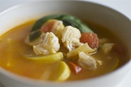 Sopa de verduras con bacalao