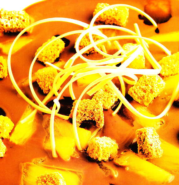 Sopa dulce de chocolate con piña