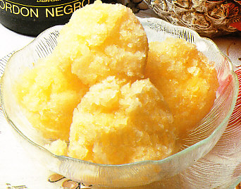 Sorbete de piña al cava