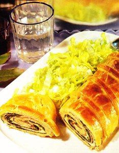 Strudel de espinacas, jamón y queso