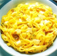 Tallarines con mozzarella