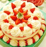 Tarta al helado de fresas