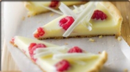 Tarta de choicolate blanco con frambuesas