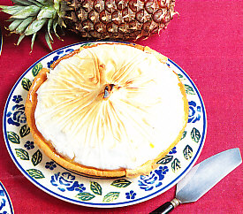 Tarta de piña merengada