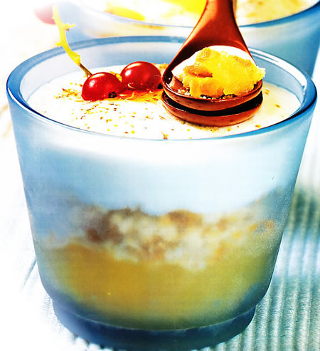 Tentación de manzana con canela, galleta y yogur griego a la miel