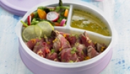 Ternera fría con aromas de cítricos y verduras