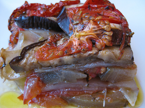 Tian de berenjena, cebolla y tomate