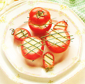 Tomates rellenos de atún
