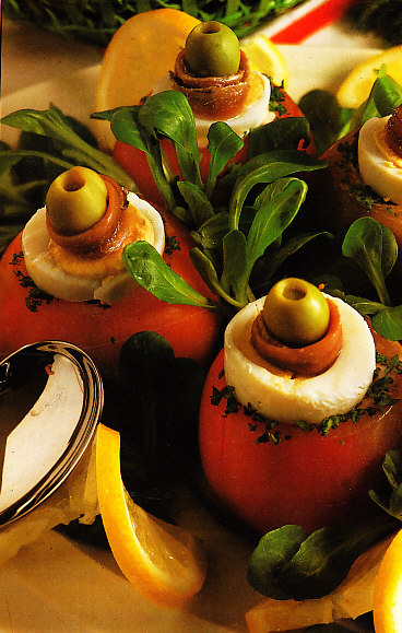 Tomates rellenos de salmón
