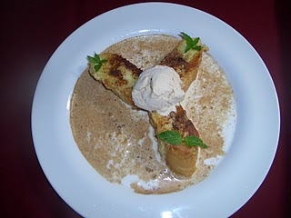Torrijas con helado de turrón