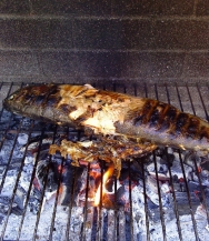 Trucha a la brasa con ensalada de manzana