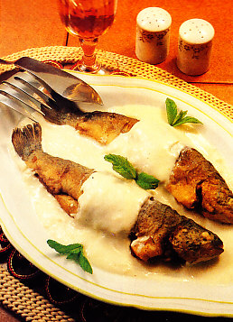 Truchas rellenas con gambas