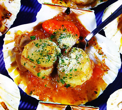 Vieiras gratinadas con provenzal