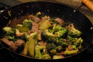 Wok de ternera con brócoli