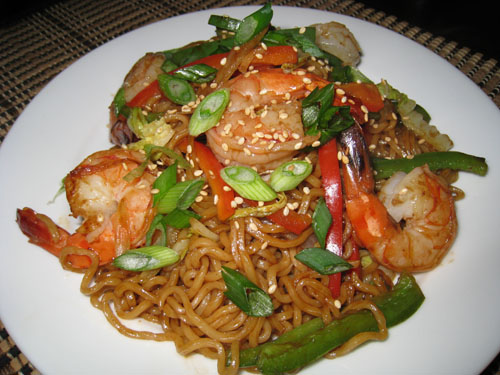 Yakisoba ( fideos soba con marisco)