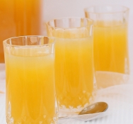 Zumo de frutas variadas