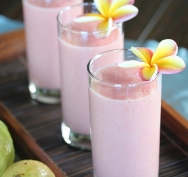 Zumo de guayaba y plátano