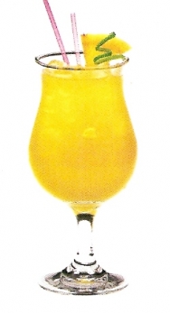 Zumo de piña y melocotón