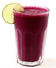 Zumo de remolacha, tomate, zanahoria y apio